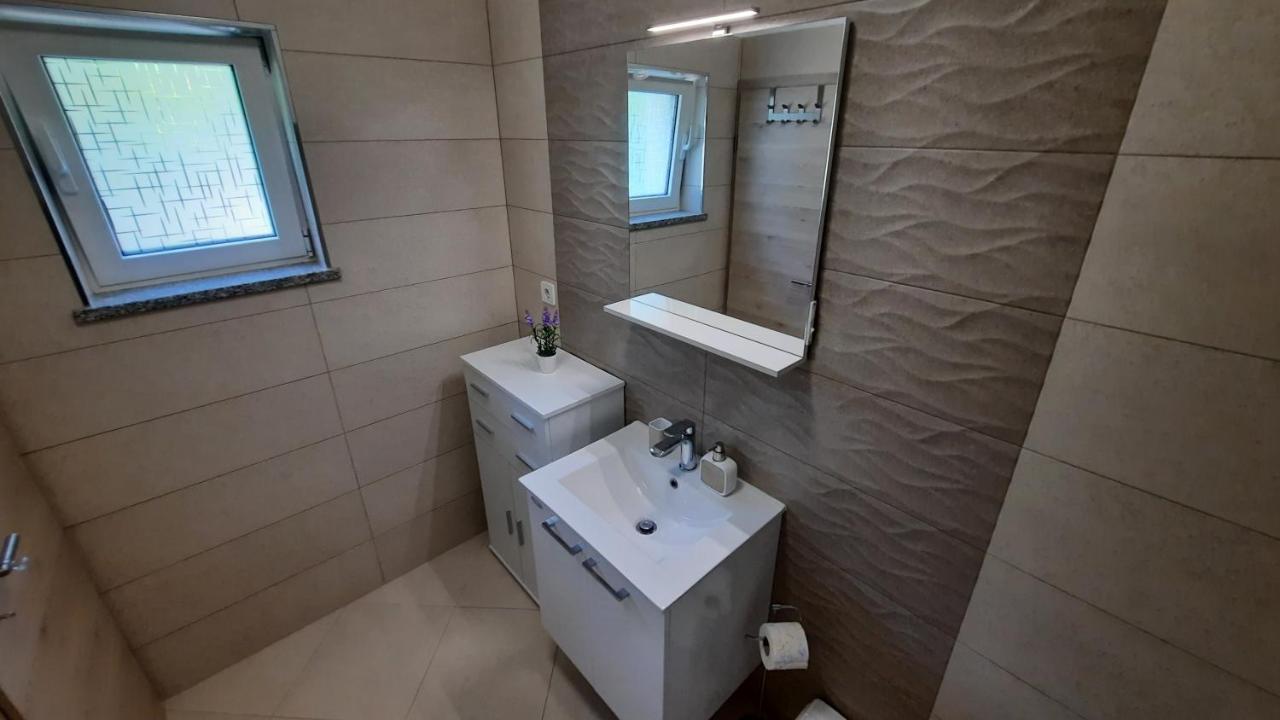 Apartman Ela Donji Rukavac Zewnętrze zdjęcie